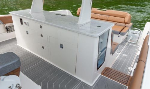 Regal 38 Surf