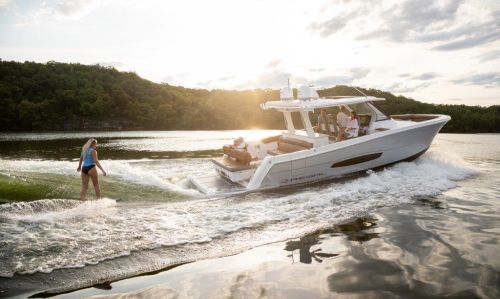 Regal 38 Surf